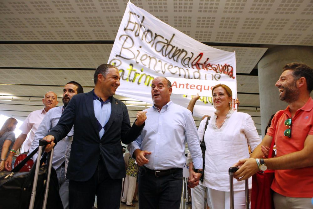 Los representantes del Ayuntamiento de Antequera, la Diputación de Málaga y la Junta de Andalucía que apoyaban la candidatura del Sitio de los Dólmenes a Patrimonio de la Humanidad regresan de Estambu