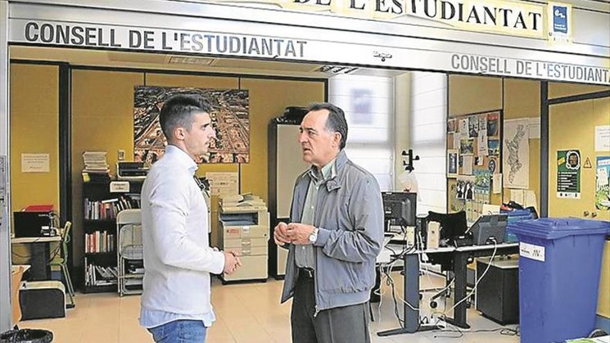 Universitarios urgen trenes al Maestrat para ir y volver a casa