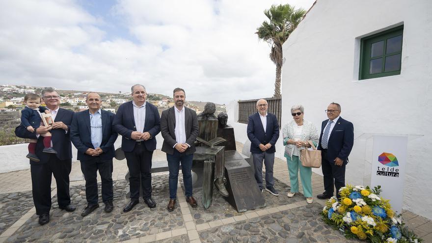 El amor entre Saulo Torón e Isabel Macario revive en una escultura en el barrio de San Francisco de Telde