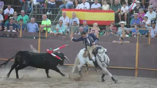 Un pueblo de Cáceres ofrece gratis festejos taurinos a niños: los animalistas estallan y piden impedir su entrada