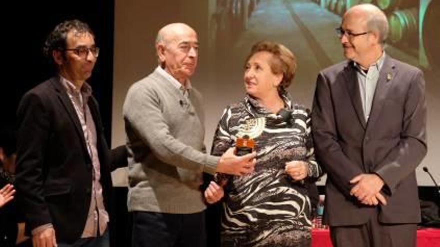 La entrega de galardones se realizó ayer, por primera vez, en la Casa de Cultura de Villena.