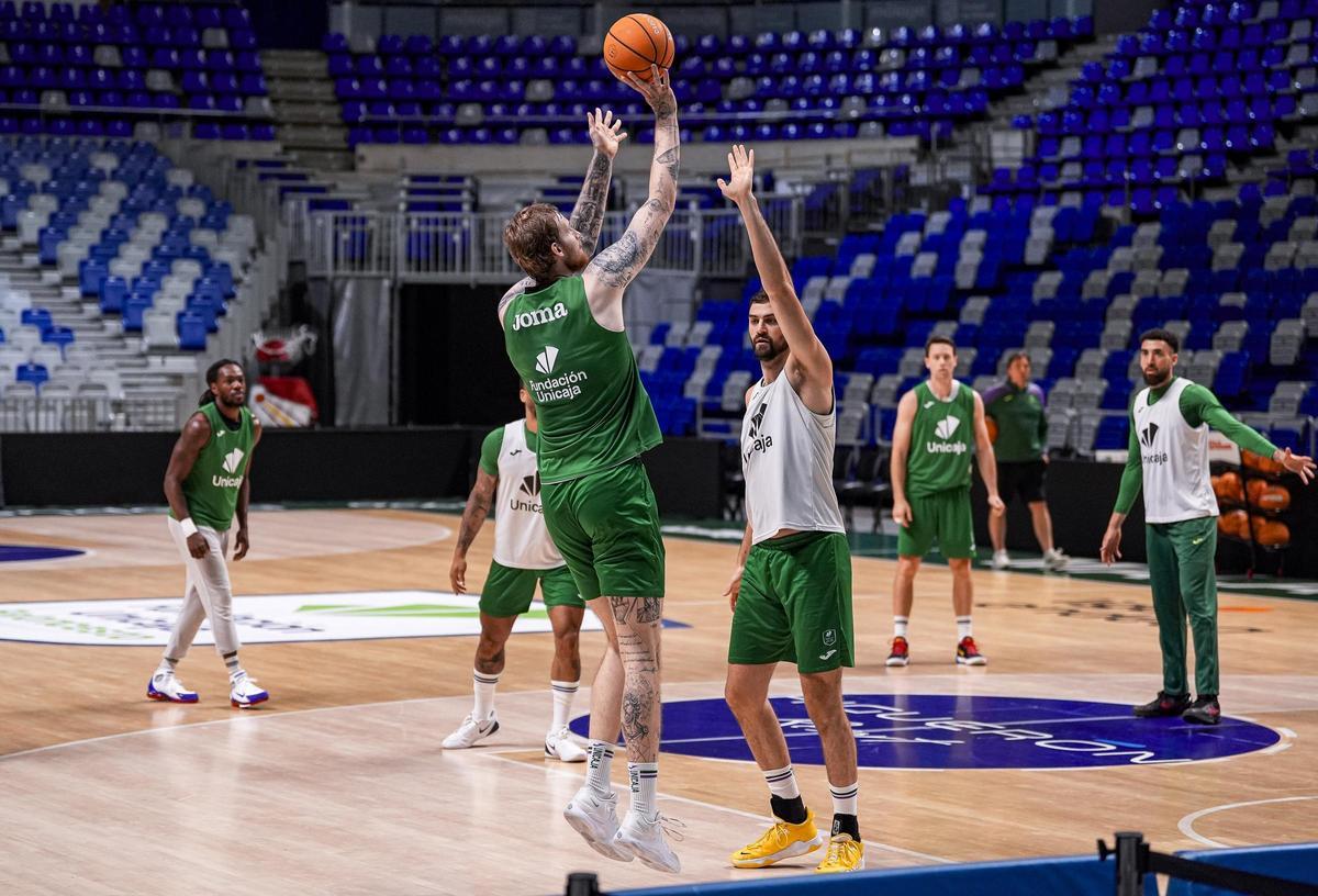 El Unicaja en el entrenamiento de este martes.
