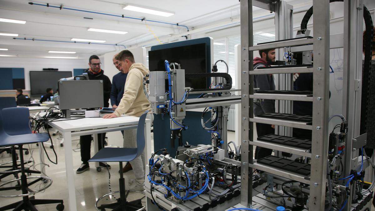 Aulas de nueva tecnología en el IES Cotes Baixes de Alcoy.