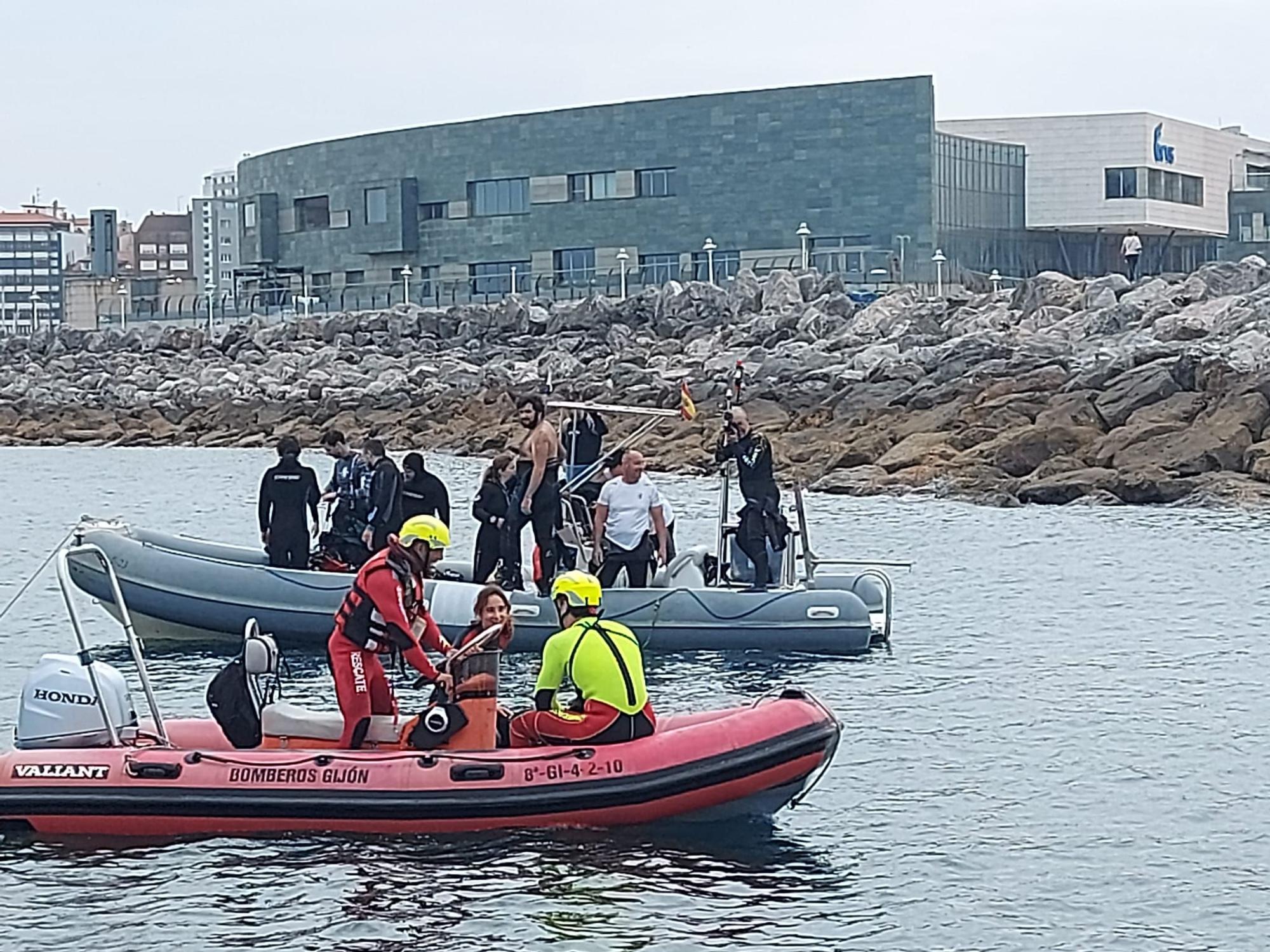 Así fue la suelta de tiburones en Gijón por el Día de los Océanos (en imágenes)