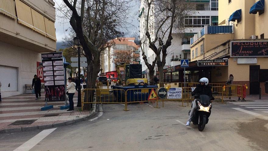 Obras en la avenida del Trapiche del municipio.