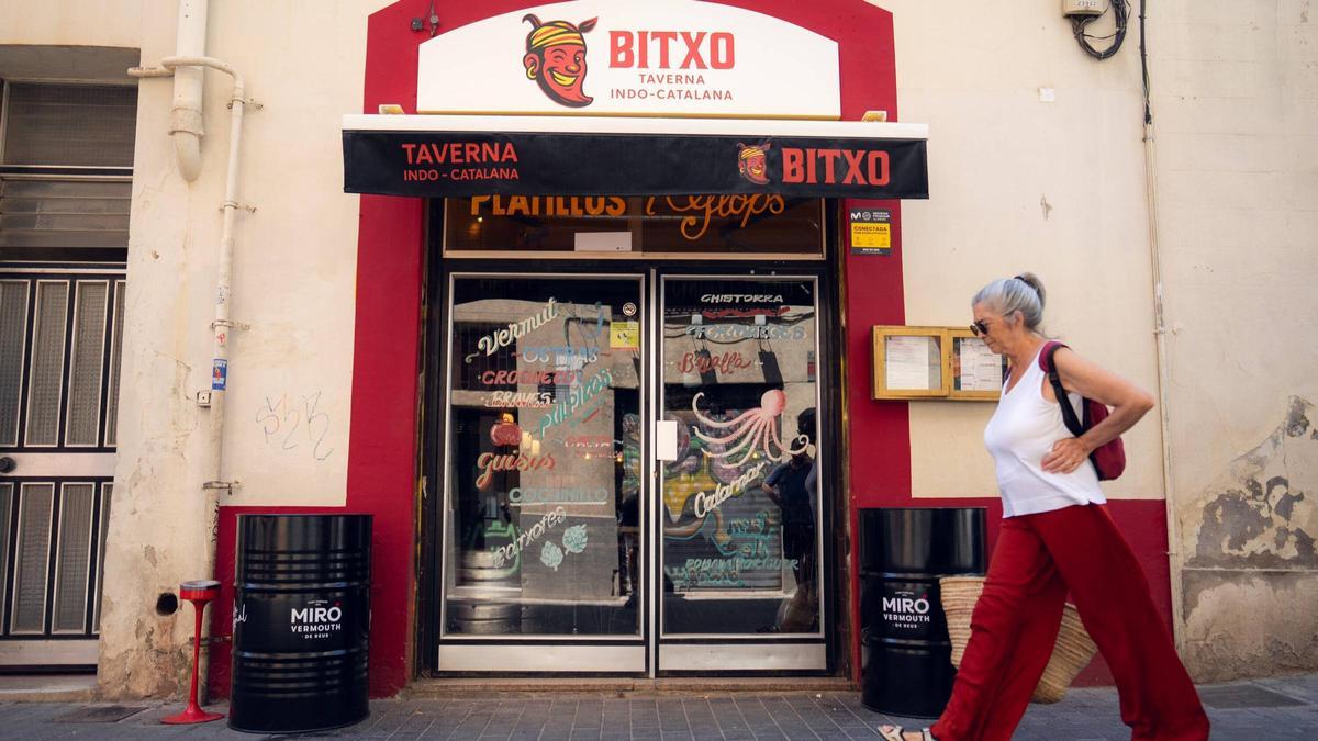 La entrada de la taberna Bitxo.