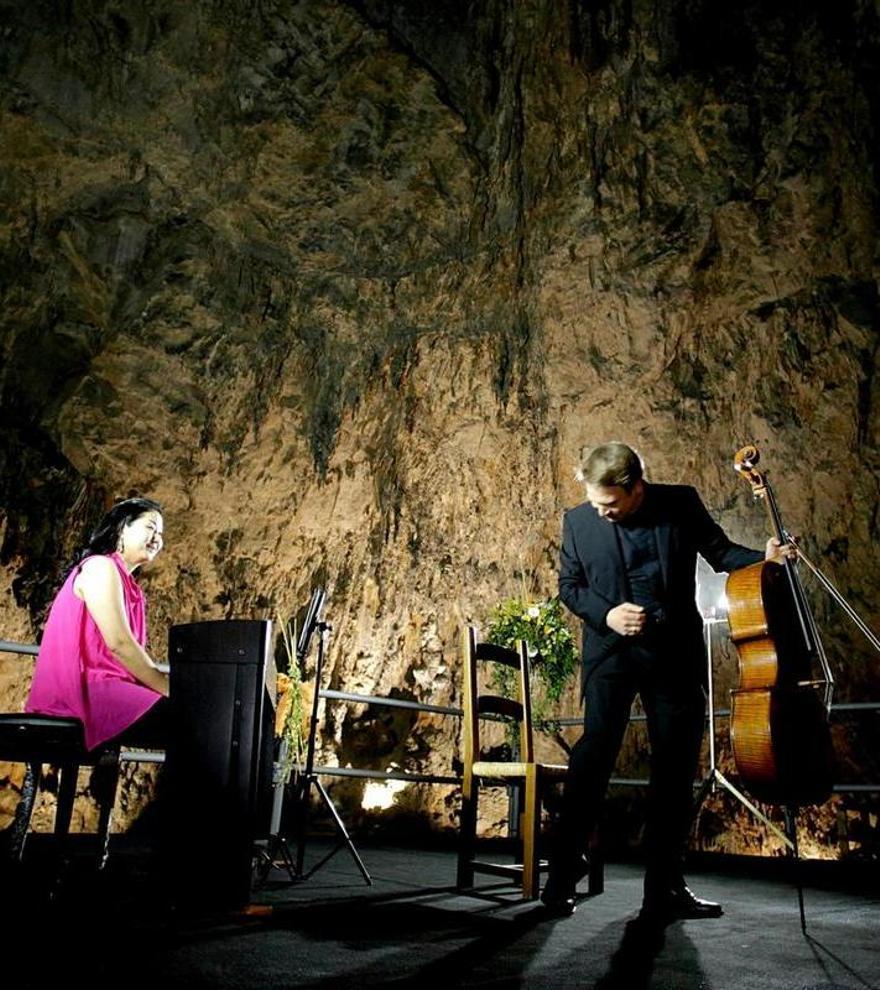 Conciertos de la Cuevona: música en un marco único