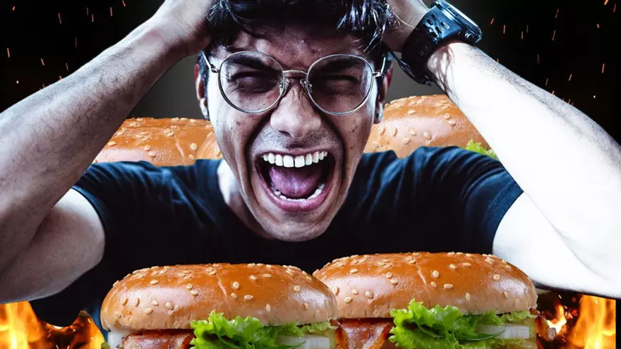 La reacción viral de un trabajador tras recibir un pedido de 99 hamburguesas en el último minuto