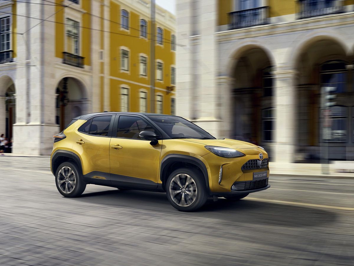 TOYOTA YARIS CROSS