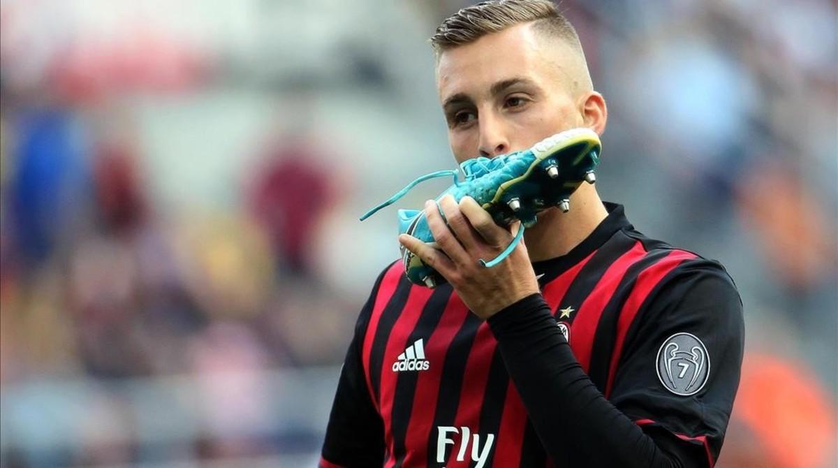 aguasch37999677 milan  italy   09 04 2017   ac milan forward gerard deulofeu170409195729