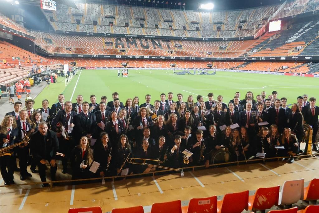 Banda de Música para amenizar el Valencia CF - Real Sociedad