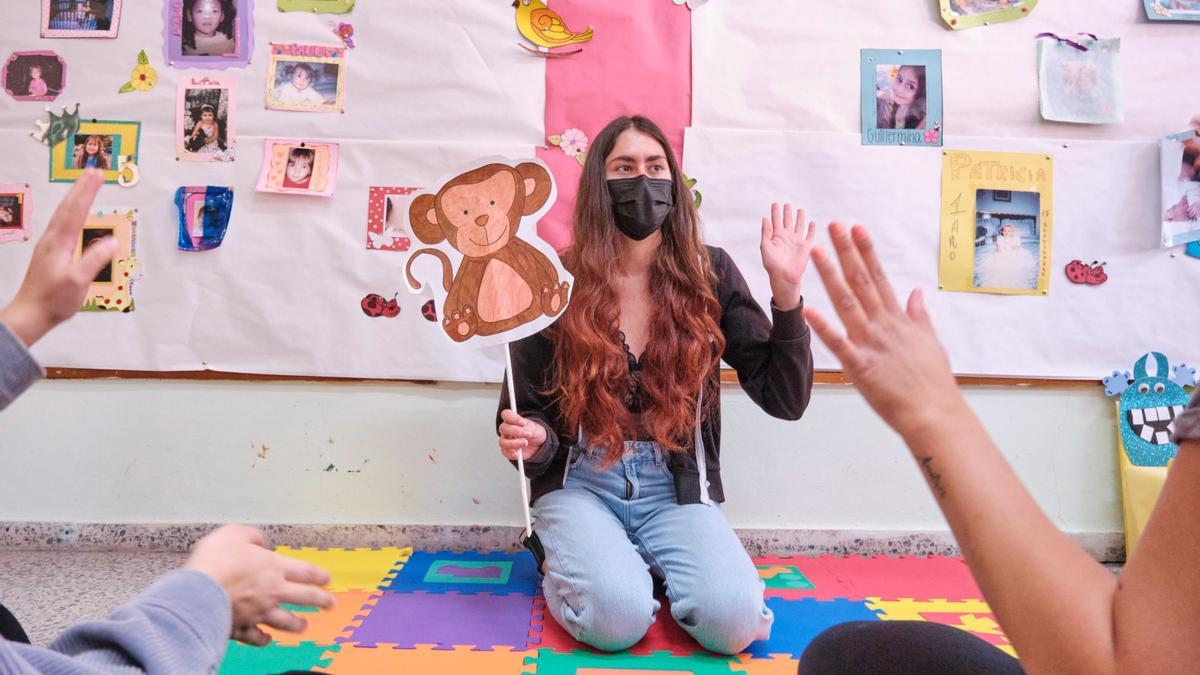 Imagen de archivo de una maestra de Educación Infantil