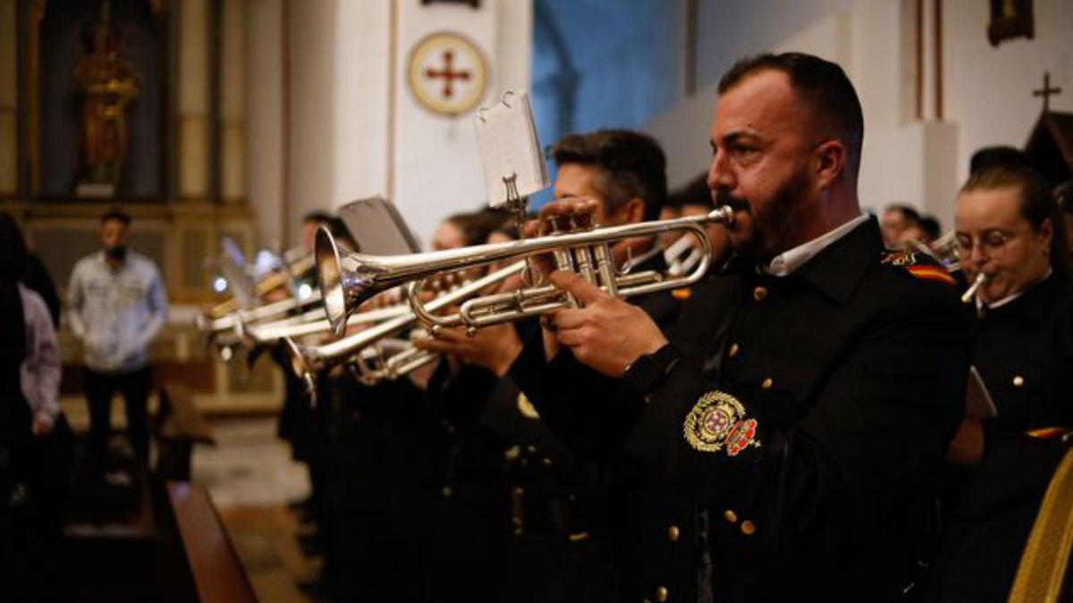 La lluvia impide la procesión del Cristo Yacente  