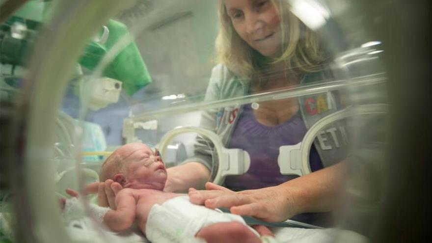 Un investigador médico vincula parálisis cerebral a partos prematuros
