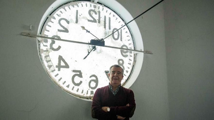 Fin de Año en Vigo |  Gerardo Alonso, el relojero de las campanadas