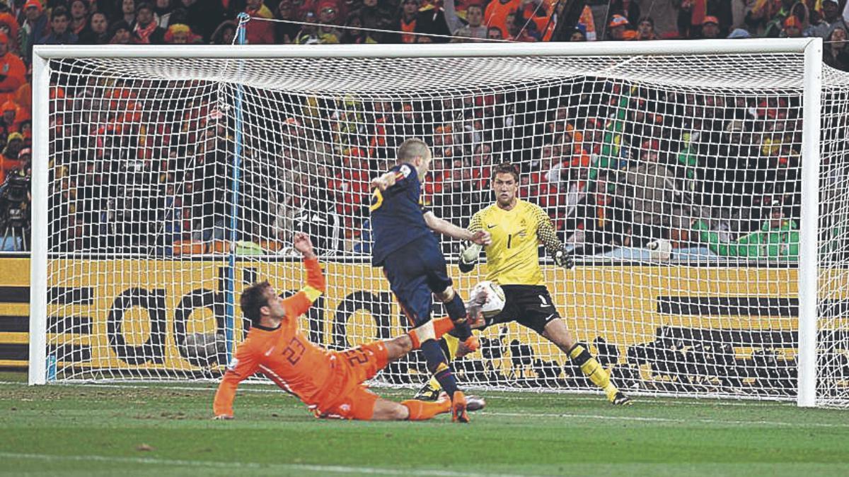 Iniesta dio a España su primer Mundial con este golazo