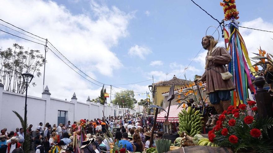 Tacoronte aplaza el baile de magos