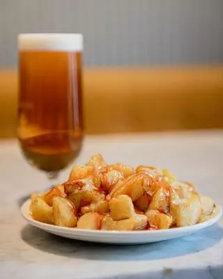 "Para ganar campeonatos": el bar de Cerdanyola aclamado por sus patatas bravas