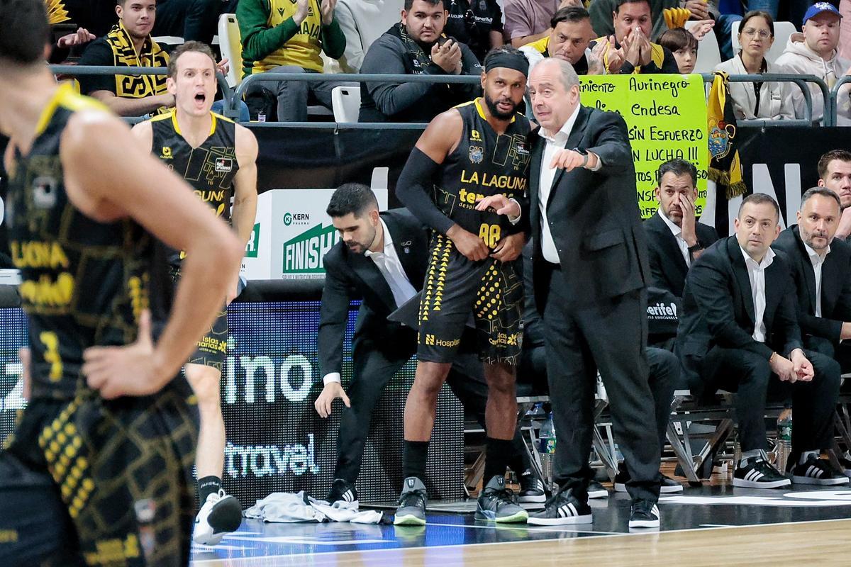 Vidorreta, hablando comn Mills.
