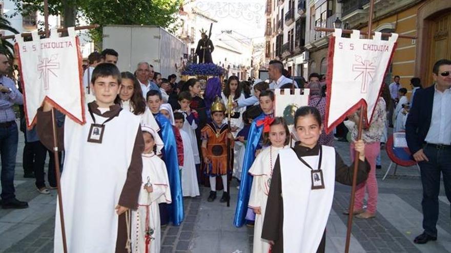 Lucena y Aguilar hermanan sus semanas santas chiquitas