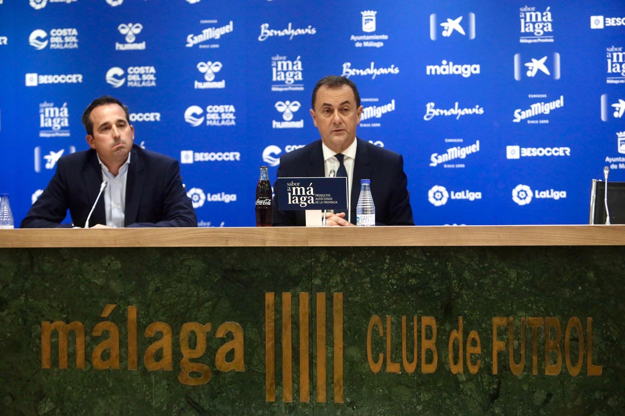 José María Muñoz y Kike Pérez, administrador concursal y director general del Málaga CF, en rueda de prensa