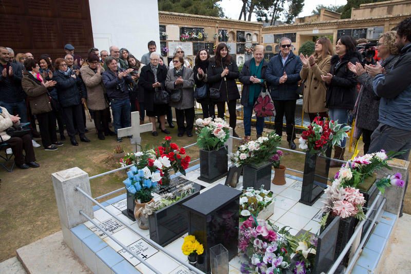 Exhumaciones de la fosa 22 del cementerio de Paterna