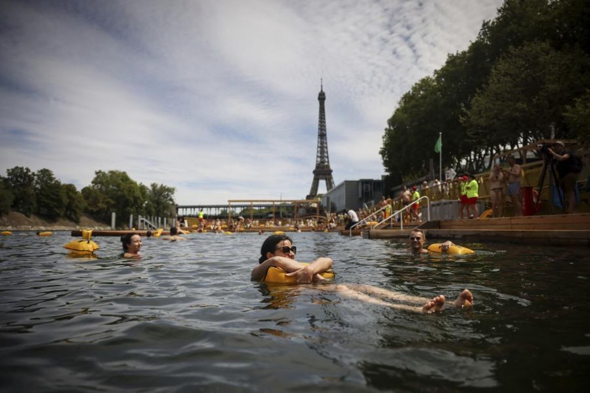 París vuelve a nadar en el Sena después de más de un siglo