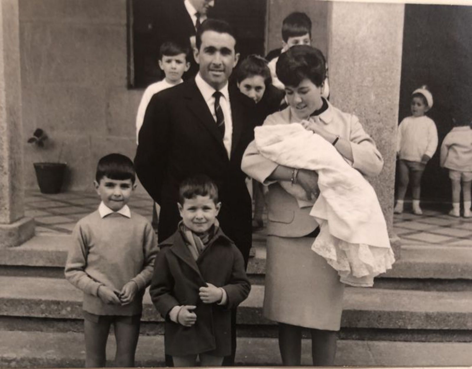 Bautizo de mi hermano Eduardo, con mi padre y su madrina,  la tía Ana