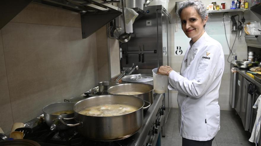 Establecimientos de hostelería: barra, sala y cocina