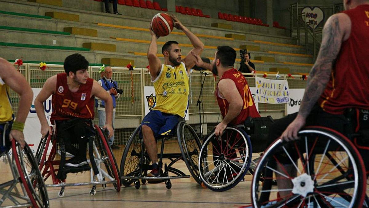 Imagen del choque entre el Econy y el Galatasaray turco de cuartos de final de la ‘Champions’ pasada. | | LP/DLP