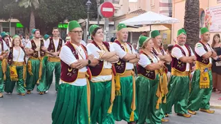 Aspe estalla de alegría con la Entrada de Bandas