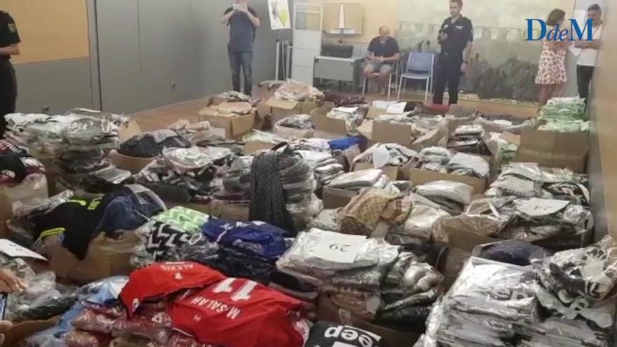 Decomisados más de 8.000 productos falsificados para la venta ambulante en Palma