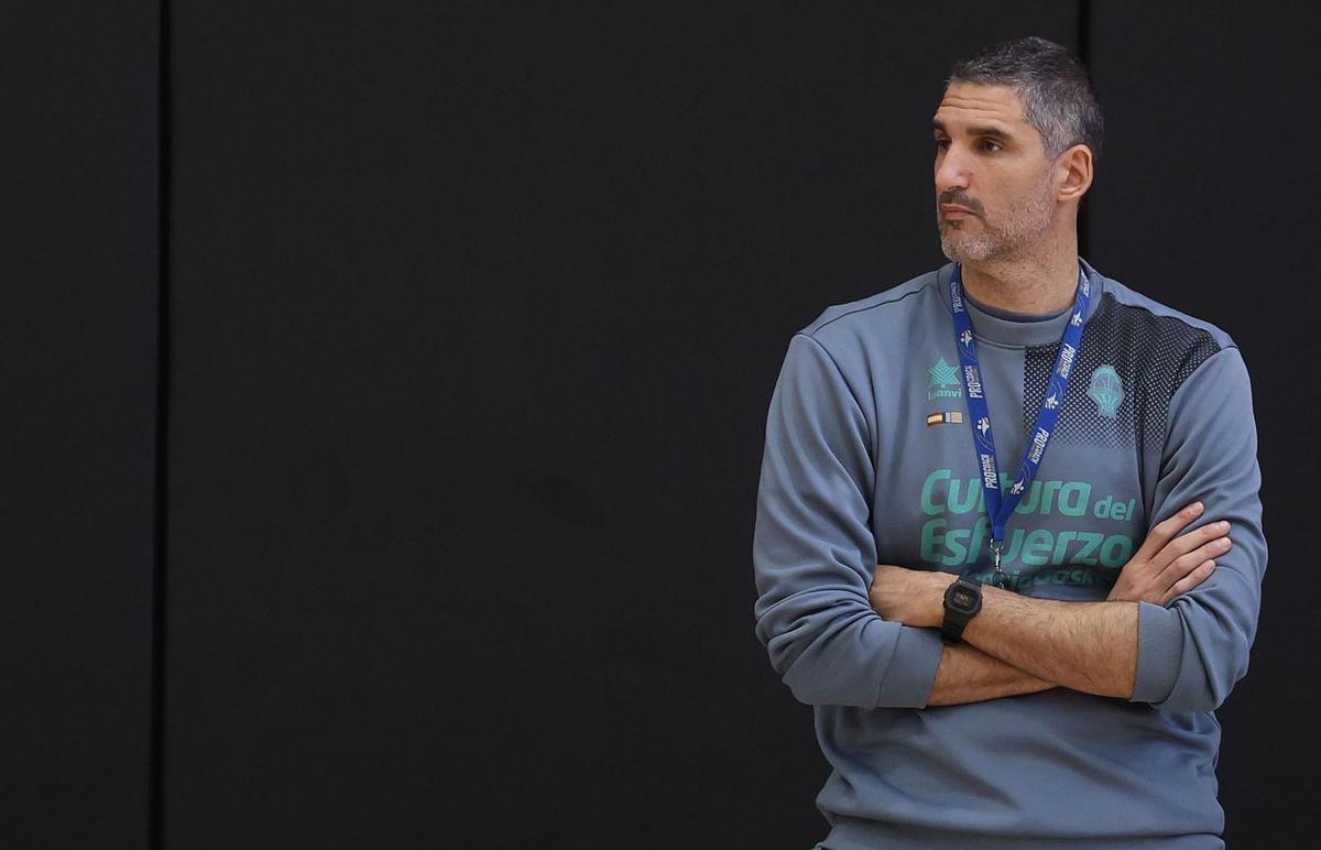 Rubén Burgos, en el
entrenamiento de ayer
en L’Alqueria. f calabuig