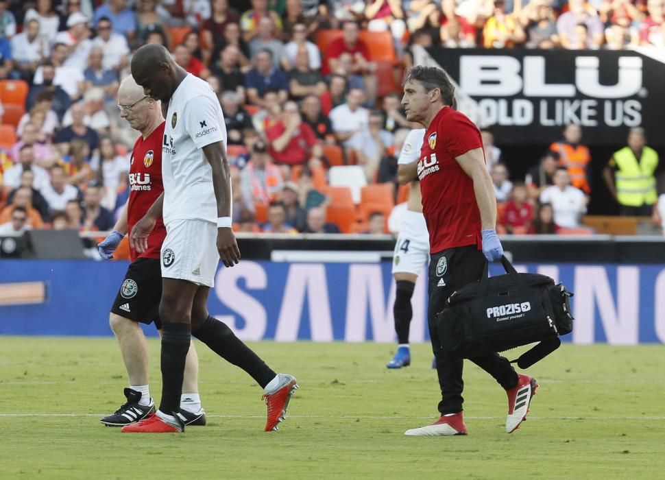 Kondogbia se lesiona frente al Betis en Mestalla