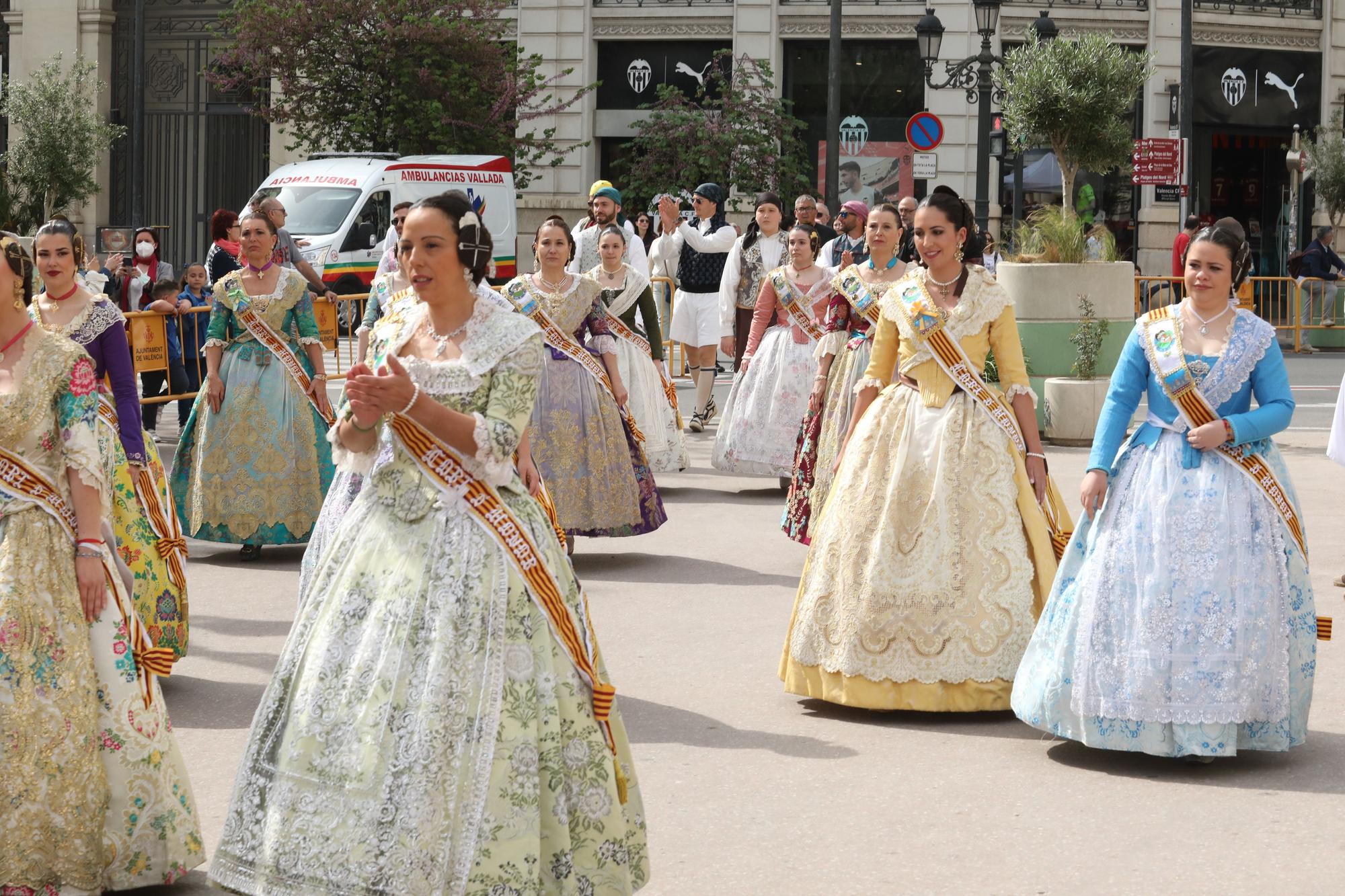 Entrega de los premios de las Fallas 2022 a las comisiones (III)