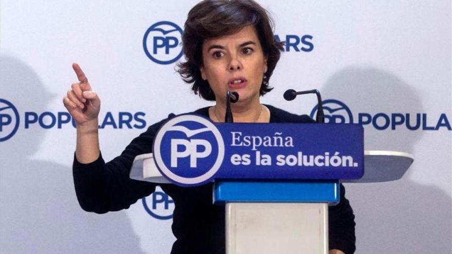 Sáenz de Santamaría dice que la financiación autonómica requiere una solución de Estado