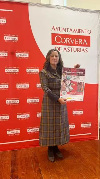 Corvera recibe el stand itinerante del Instituto de Ciberseguridad para acercar las competencias digitales a los vecinos