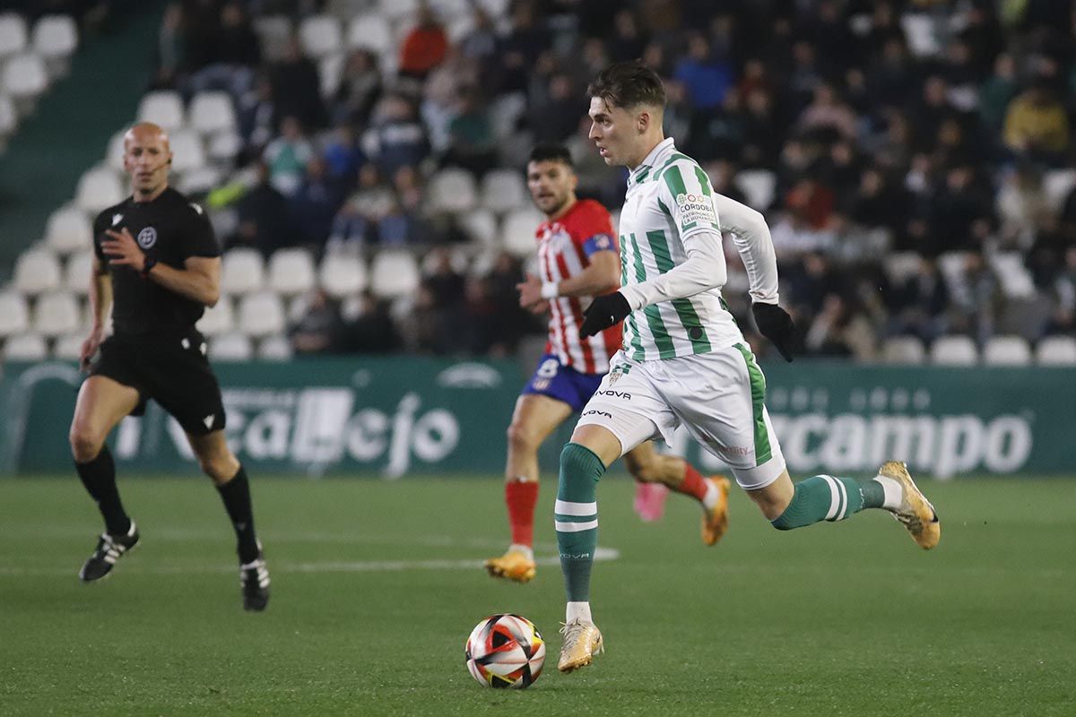 Córdoba CF-Atlético de Madrid B: las imágenes del partido en El Arcángel