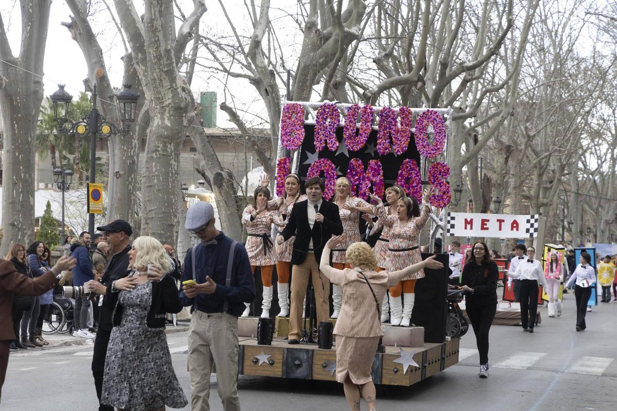 Así fue la Cabalgata del Ninot de Xàtiva
