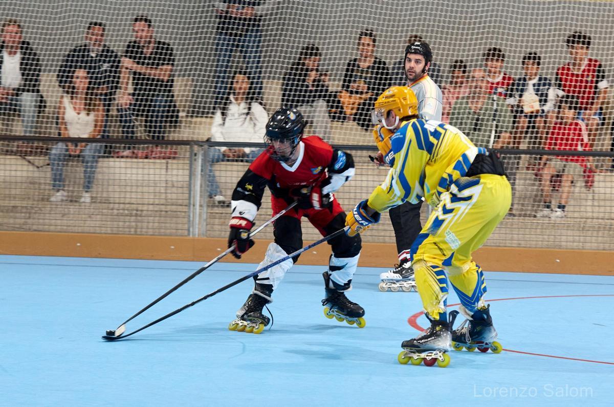 El Espanya debe ganar dos partidos en la pista del Molina Sport para disputar la final