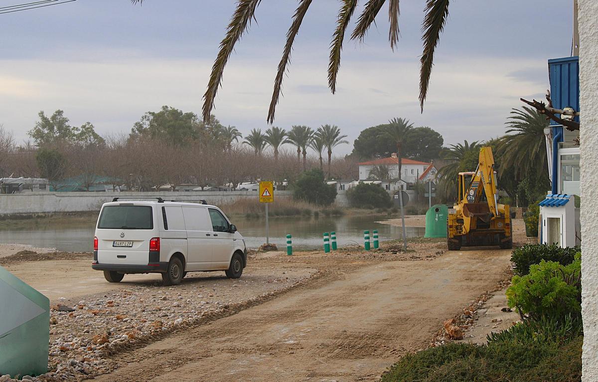 Imagen de Alcossebre a su paso por el Estopet que sigue cortado.