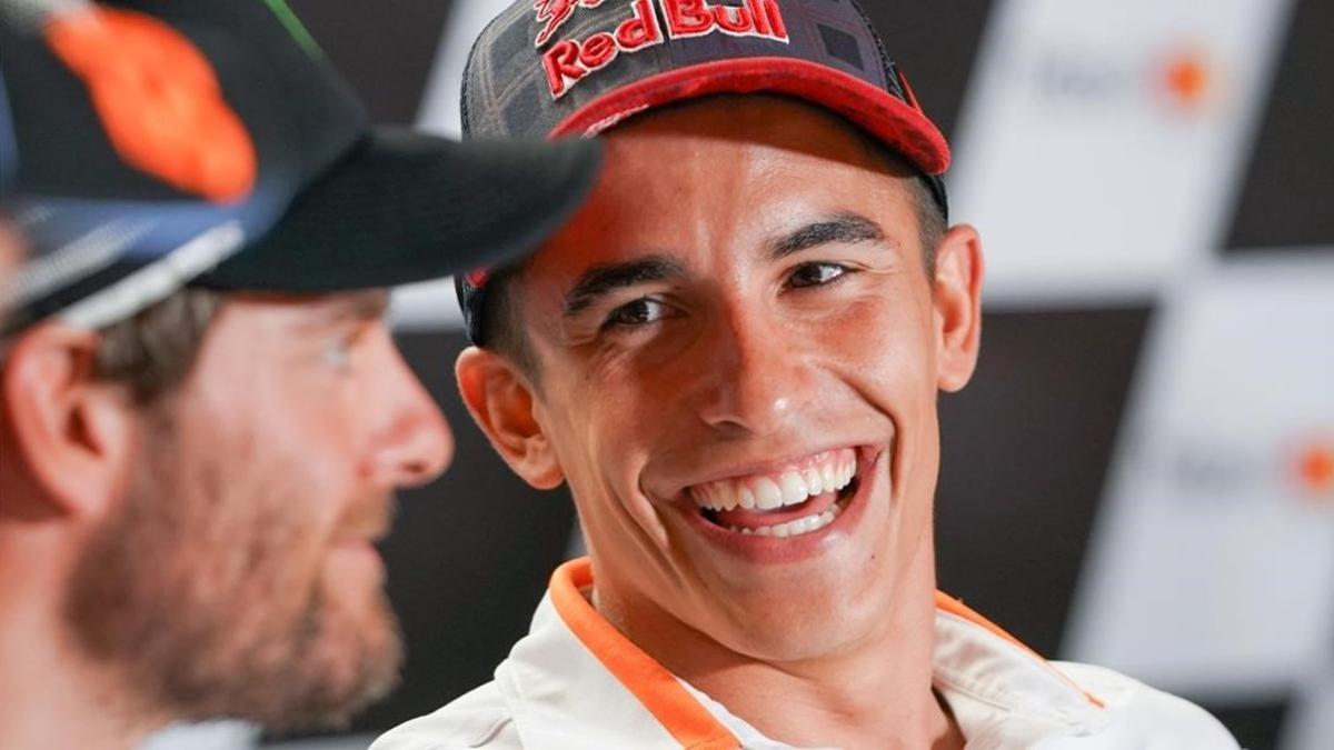 El británico Cal Crutchlow y el catalán Marc Márquez, en una de las muchas conferencias de prensa en las que han coincidido.