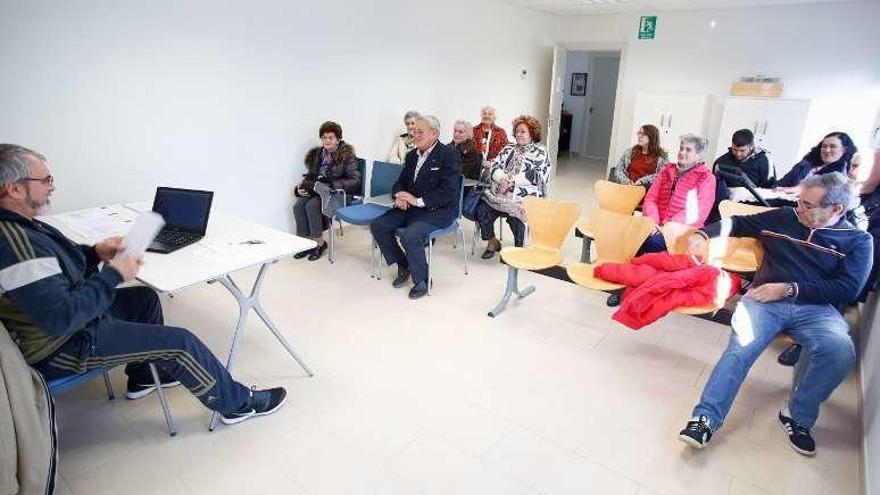 Asamblea de los vecinos de Llaranes