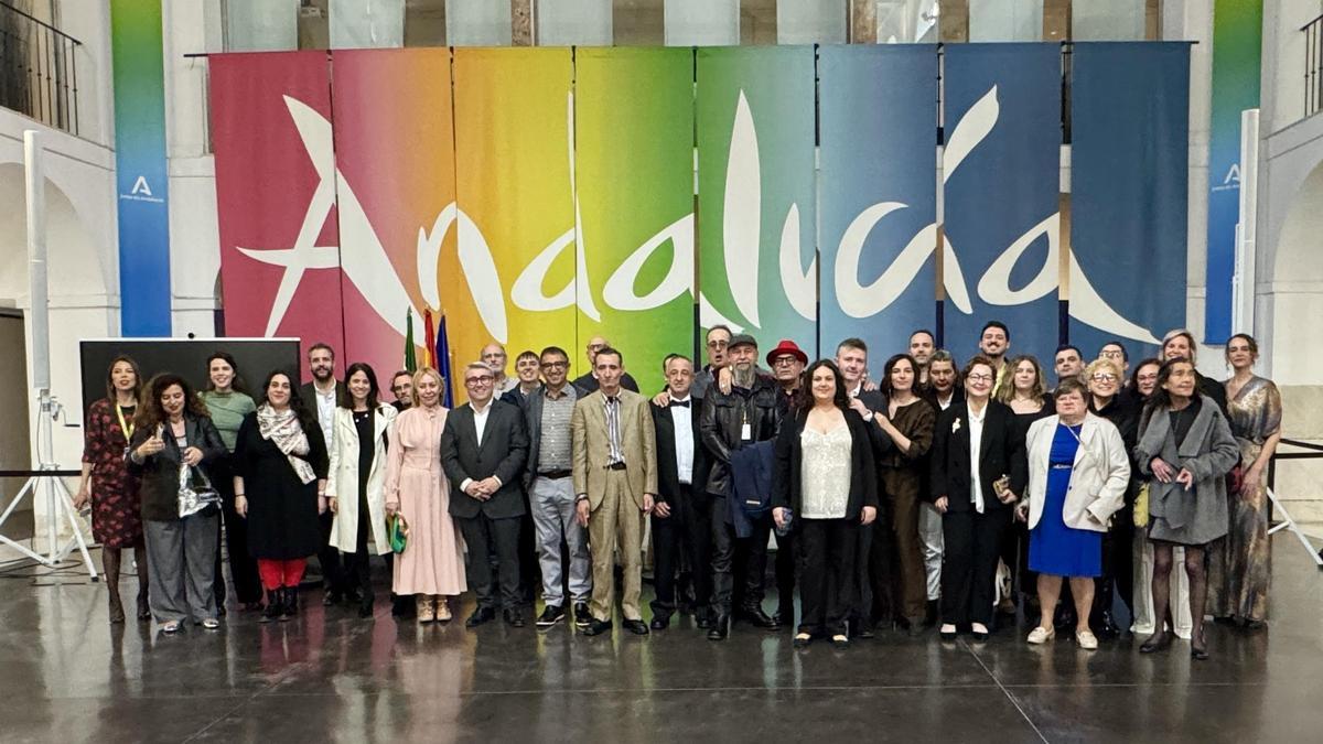 El equipo al completo de 'En un lugar de la mente'