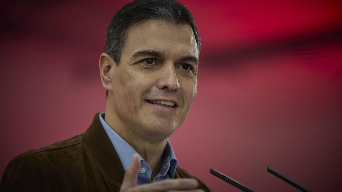 El presidente del Gobierno, Pedro Sánchez, interviene en un acto del PSOE en el Espacio Rastro de Madrid, a 9 de abril de 2022, en Madrid (España).