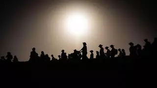 A pesar de ser lunes, la Bajada de El Socorro reúne a una multitud en una jornada de devoción en Güímar