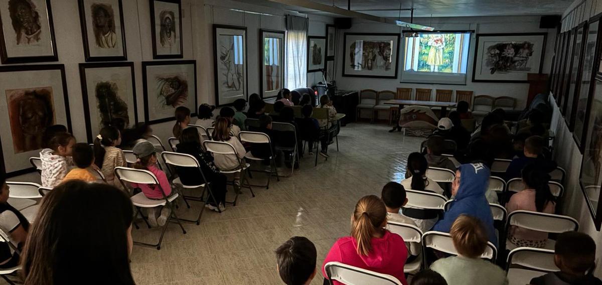 A Mangallona enseña sus fondos.  | FDV