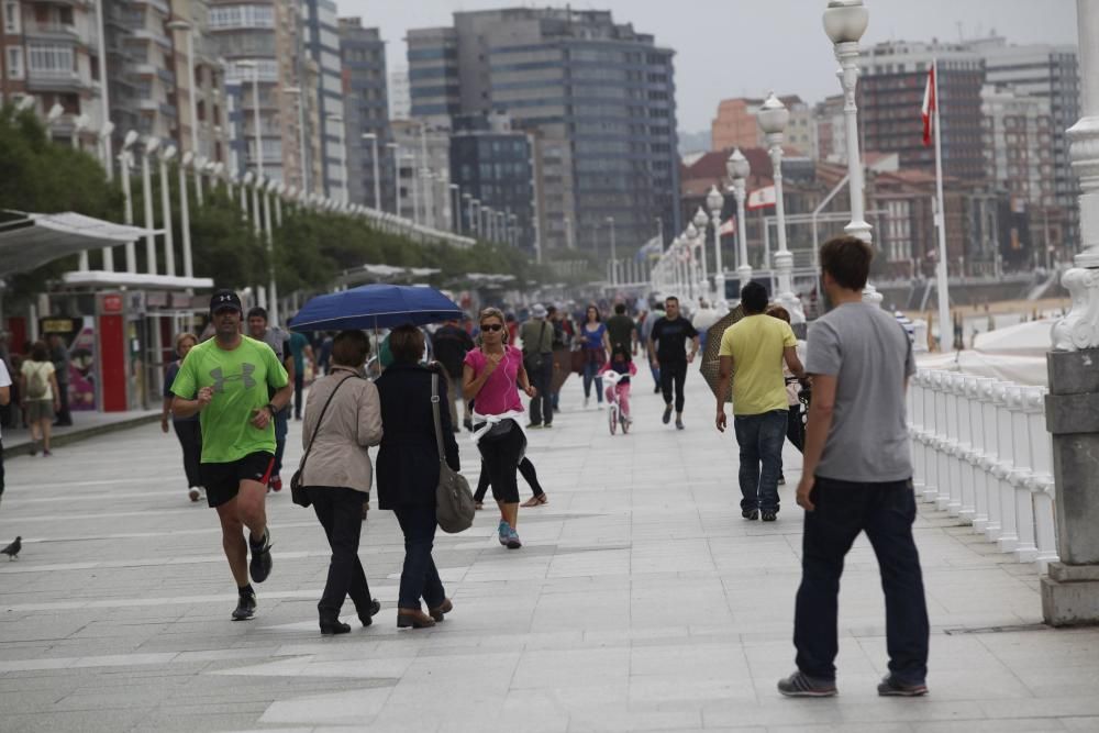 Mal tiempo en Gijón a finales de junio