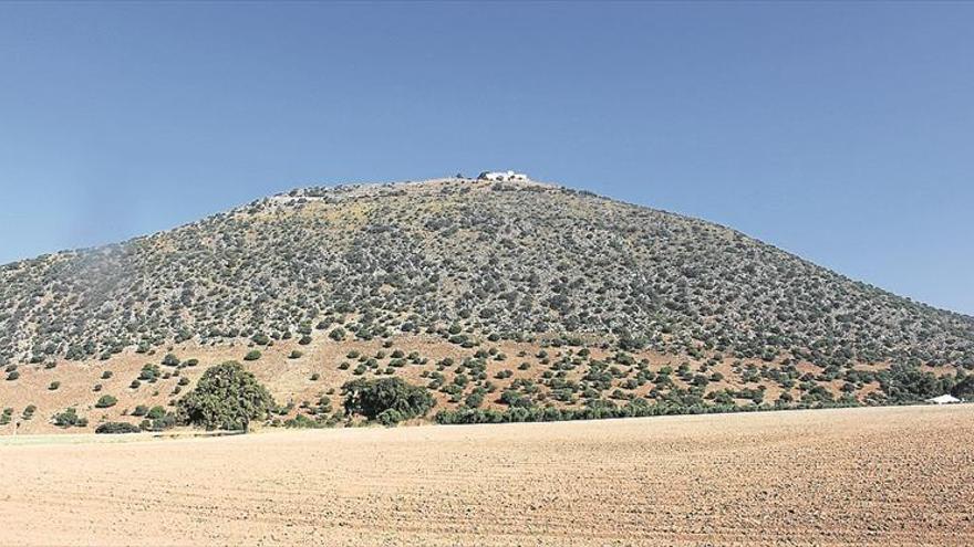 El Ayuntamiento estudia convertir la Sierra de Aras en un parque periurbano