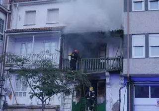 Un cortocircuito provoca un incendio en la plaza Enrique IV